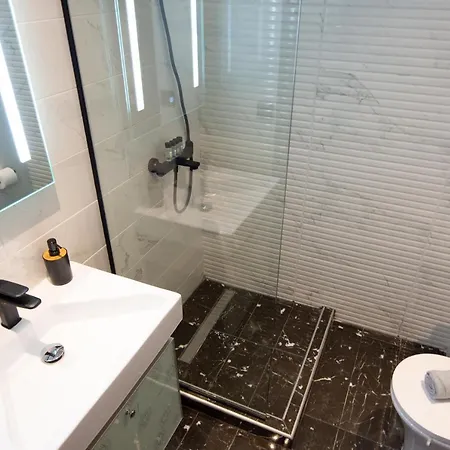 Skg Luxury شقة سالونيك